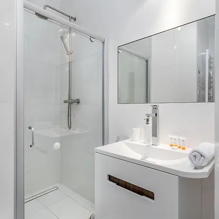 شقة Lwowska By Renters *